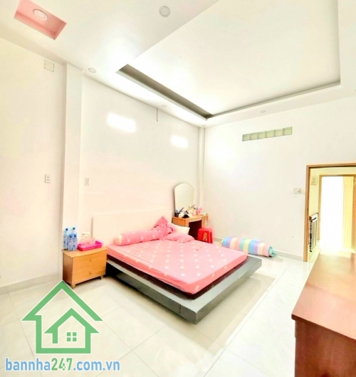 CHỈ 13,5 TỶ (TL) – MTKD KHU BÀU CÁT – 4 TẦNG ĐƯỜNG 12M CÓ LỀ – NGUYỄN HỒNG ĐÀO – DTCN 72M² (4x18) - 5PN, 4WC 