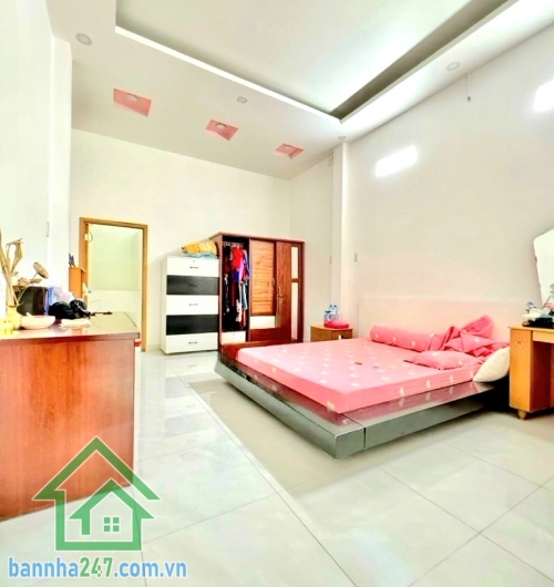 CHỈ 13,5 TỶ (TL) – MTKD KHU BÀU CÁT – 4 TẦNG ĐƯỜNG 12M CÓ LỀ – NGUYỄN HỒNG ĐÀO – DTCN 72M² (4x18) - 5PN, 4WC 