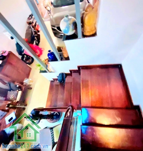 CHỈ 9,45 TỶ - HẺM XE TẢI 6M – Ô TÔ NGỦ TRONG NHÀ – KHU PHÂN LÔ AEON TÂN PHÚ - 5 PN – 5 WC Vị trí: Khu phân lô đẹp, kế Aeon Mall Tân Phú – Bờ Bao Tân Thắng – Lê Trọng Tấn – chợ Tân Hương 