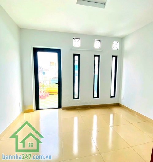 CHỈ 9,45 TỶ - HẺM XE TẢI 6M – Ô TÔ NGỦ TRONG NHÀ – KHU PHÂN LÔ AEON TÂN PHÚ - 5 PN – 5 WC Vị trí: Khu phân lô đẹp, kế Aeon Mall Tân Phú – Bờ Bao Tân Thắng – Lê Trọng Tấn – chợ Tân Hương 