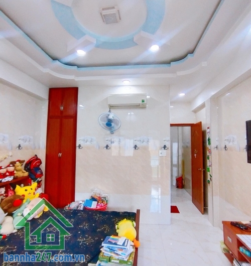 CỰC HIẾM – NHÀ ĐẸP HXH – NGANG 4M – 4 TẦNG - 2PN – 3WC – phòng xông hơi – giếng trời. SÁT NGÃ TƯ BỐN XÃ – CHỈ 4.8 TỶ.