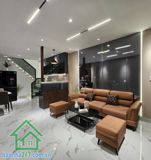 CHỈ 5.25 TỶ – NHÀ 4 PHÒNG NGỦ – PHẠM VĂN BẠCH TÂN BÌNH – TẶNG FULL NỘI THẤT Hẻm 3,5m. Gần Mặt tiền Phạm Văn Bạch rộng 35m – sát sân bay, sân golf, TTTM, siêu thị...