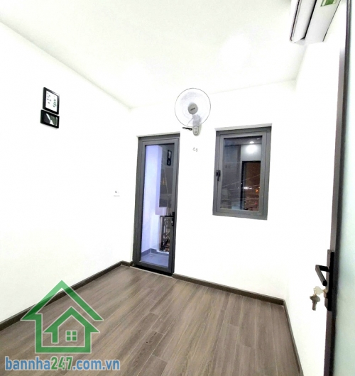 CHỈ 4.55 TỶ – NHÀ 3 TẦNG HẺM 8M – HUỲNH THIỆN LỘC - TÂN PHÚ – GIÁP TÂN BÌNH - DT: (5 X 5,6)M - 3PN- 3WC Kết cấu: 1 trệt 2 lầu mới đẹp, gồm 3PN – 3WC – ban công.