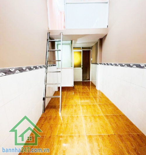 CHỈ 2,6 TỶ – NHÀ 3 TẦNG – HẺM Ô TÔ 5M – ÂU CƠ, TÂN BÌNH – SỔ RIÊNG, Ở NGAY Vị trí: Phường 10, Tân Bình – hẻm ô tô 5m, gần trường học, bệnh viện, trung tâm thương mại. 