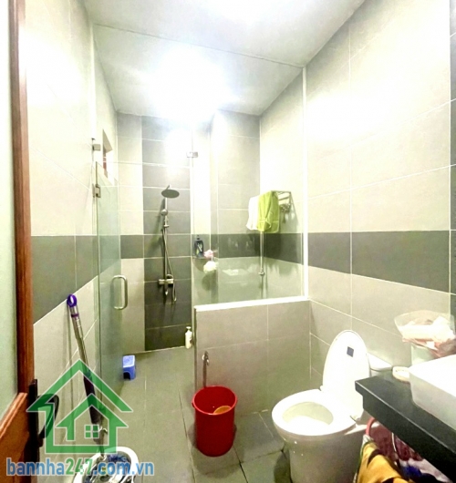 CHỈ 7,7 TỶ – VILLA LÊ VĂN QUỚI – HẺM 5M XE HƠI NGỦ TRONG NHÀ – NHÀ 4 TẦNG – 88M² (8.1x11) – SỔ HỒNG RIÊNG – HOÀN CÔNG ĐỦ Villa siêu đẹp, chủ xây tâm huyết năm 2020.