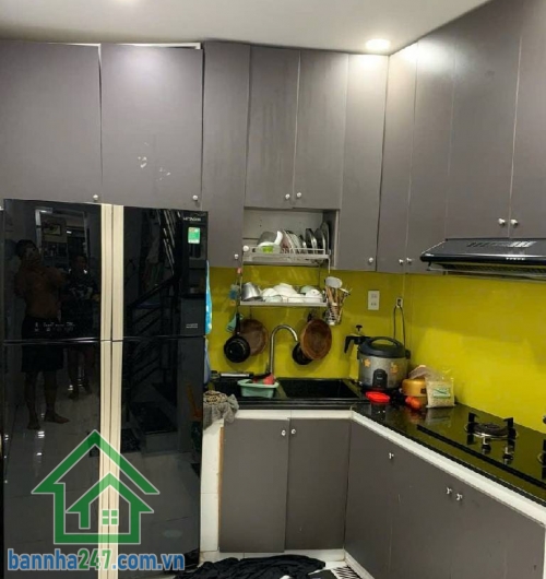 CHỈ 3,3 TỶ – NHÀ 2 TẦNG ĐÚC THẬT – VỊ TRÍ VÀNG TÂN PHÚ – GẦN LŨY BÁN BÍCH, ĐẦM SEN DT: 40.4m² (dài 16m) – Hướng Tây lệch Bắc, không lỗi phong thủy- Kết cấu: 1 trệt 1 lầu đúc thật, mới đẹp vào ở ngay, gồm 2PN – 2WC.