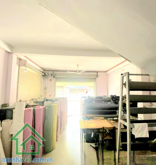 CHỈ 6,99 TỶ – MTKD PHÚ THỌ HOÀ – NGAY TRUNG TÂM PHỐ TƠ LỤA - DT: 52M² (5.7 × 11)m - 2 TẦNG -  DT: 5.7 × 11m – Vuông vức – Hẻm rộng như mặt tiền Vị trí siêu đắc địa