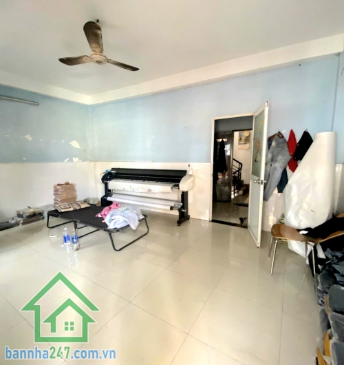 CHỈ 6,99 TỶ – MTKD PHÚ THỌ HOÀ – NGAY TRUNG TÂM PHỐ TƠ LỤA - DT: 52M² (5.7 × 11)m - 2 TẦNG -  DT: 5.7 × 11m – Vuông vức – Hẻm rộng như mặt tiền Vị trí siêu đắc địa