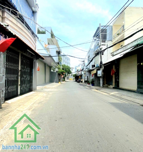 CHỈ 6,99 TỶ – MTKD PHÚ THỌ HOÀ – NGAY TRUNG TÂM PHỐ TƠ LỤA - DT: 52M² (5.7 × 11)m - 2 TẦNG -  DT: 5.7 × 11m – Vuông vức – Hẻm rộng như mặt tiền Vị trí siêu đắc địa