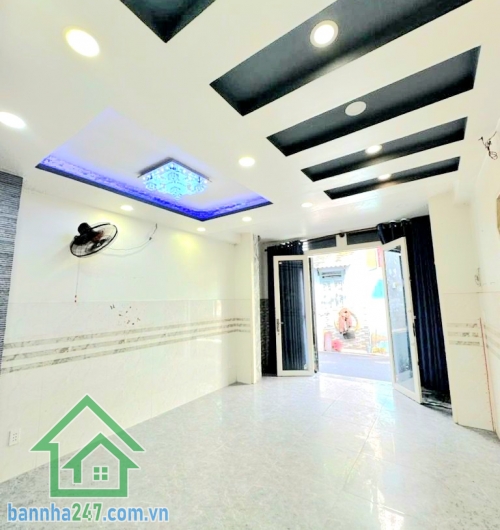 CHỈ 5,2 TỶ – HXH NHỰA THÔNG – TÂN SƠN NHÌ, TÂN PHÚ - NHÀ 5 TẦNG – Ô TÔ QUA NHÀ – DỌN Ở NGAY - 2PN + 3WC • DT: 27m² – ngang 3,8m x 7m • Kết cấu: 5 tầng BTCT kiên cố