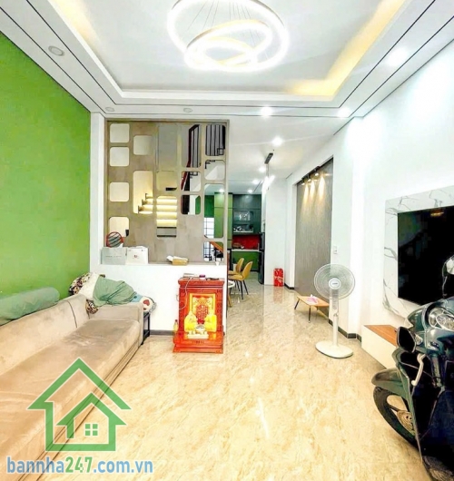 CHỈ 3 TỶ – NHÀ MỚI XÂY – SỔ RIÊNG – GẦN CHỢ CẦU XÁNG, BÌNH CHÁNH - 2PN – 2 WC, có ban công * Diện tích: 4 x 15m * Kết cấu: 1 trệt 1 lầu * 2PN – 2 WC, có ban công