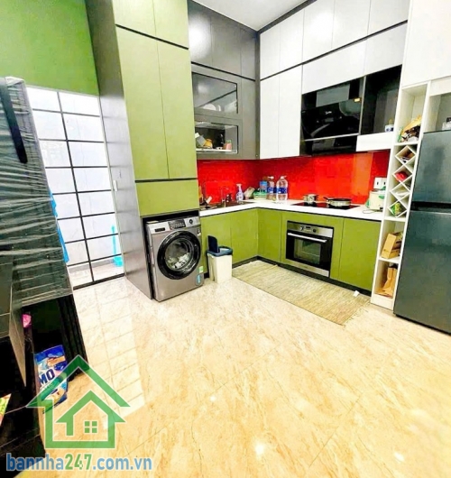 CHỈ 3 TỶ – NHÀ MỚI XÂY – SỔ RIÊNG – GẦN CHỢ CẦU XÁNG, BÌNH CHÁNH - 2PN – 2 WC, có ban công * Diện tích: 4 x 15m * Kết cấu: 1 trệt 1 lầu * 2PN – 2 WC, có ban công