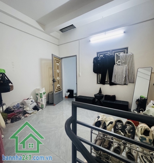 CHỈ 5.2 TỶ – HẺM 6M XE HƠI NGỦ TRONG NHÀ – NGAY AEON TÂN PHÚ – NHÀ ĐẸP 72M² – NGANG HIẾM 5M