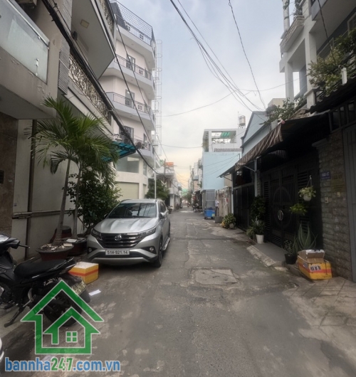 CHỈ NHỈNH 8 TỶ – NHÀ NGANG 5M – 4 TẦNG BTCT – HẺM XE HƠI 6M, CHẾ LAN VIÊN, TÂN PHÚ * DT: 5 x 15m vuông vức. * Nhà đẹp 4 tầng: 4PN, 3WC, ban công, phòng thờ, sân thượng.