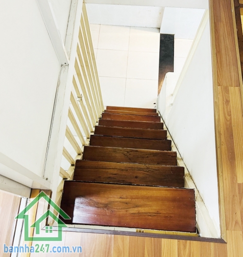 CHỈ 4,8 TỶ - NHÀ ĐẸP PHƯỜNG 13, TÂN BÌNH – DTCN 47M2 – NỞ HẬU  Diện tích: 3.9 x 12m, nở hậu 4.1m. Kết cấu: Trệt + lửng, 1 PN Master, 1 WC (có thể cải tạo thành 3 PN)