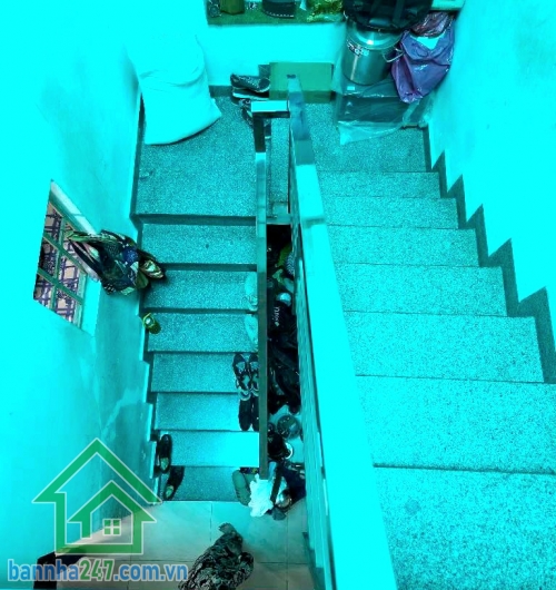CHỈ 17 TỶ – MẶT TIỀN KINH DOANH HOÀNG SA, TÂN BÌNH - GIÁP QUẬN 3 – VIEW SÔNG – VỊ TRÍ HIẾM Vị trí đắc địa:• Mặt tiền Hoàng Sa, khu VIP Tân Bình – sát vách Quận 3• Tuyến đường ven kênh, view sông thoáng mát, lưu lượng xe đông• Kinh doanh đa ngành nghề, 