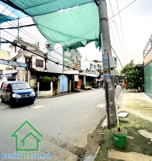 CHỈ 22 TỶ (TL CHÍNH CHỦ) – MẶT TIỀN KINH DOANH ĐƯỜNG SỐ 9 – DIỆN TÍCH LỚN HIẾM Diện tích: 300m² Ngang 8m x Dài 37m – đất dài đẹp, cực hiếm khu vực. Lợi thế kinh doanh: ✔ Mặt tiền đường rộng 20m, giao thông 2 chiều ✔ Gần AEON Mall Tân Phú, tiện ích xung qu