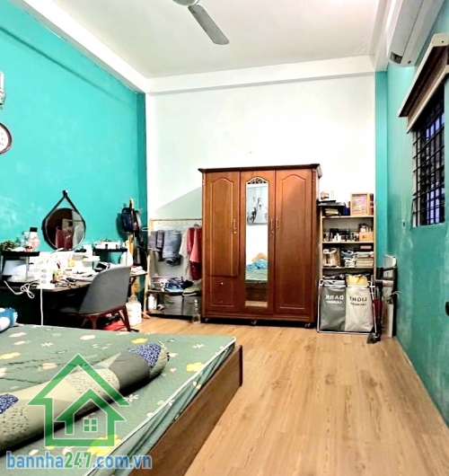 CHỈ 19 TỶ - MTKD CỘNG HÒA – ĐƯỜNG 40M – SIÊU VỊ TRÍ KINH DOANH ĐỈNH CAO - DT: 84M² 3 TẦNG – DTSD 212M² – 5PN – 6WC • Diện tích: 3.5m x 24m – vuông đẹp, không quy hoạch • DTSD: 212m² • Kết cấu 3 tầng, tổng 5PN – 6WC.