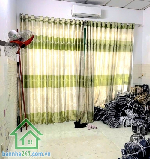 CHỈ 5,7 TỶ – HXH 5M THÔNG – ĐƯỜNG SỐ 3 – GIÁP NGUYỄN SƠN – GẦN CHỢ BÌNH LONG - 2PN - 2WC Đang cho thuê 9 triệu/tháng Diện tích: 4 x 15m nở hậu, công nhận đủ
