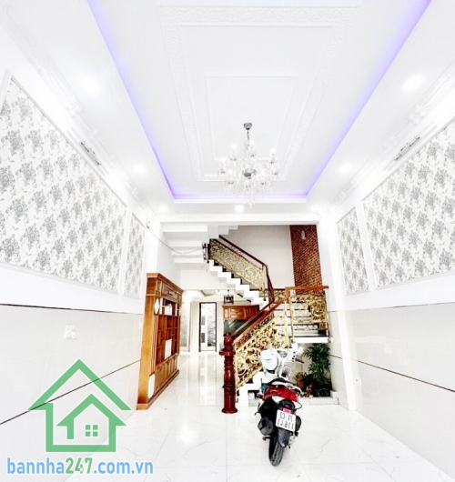 CHỈ 6,5 TỶ TL – CĂN HỘ DỊCH VỤ 4 TẦNG – HƯƠNG LỘ 2 – SÁT BV BÌNH TÂN Diện tích 4 x 16m (64m²) – kết cấu 1 trệt 3 lầu, gồm 7PN – 7WC, ban công, sân thượng đầy đủ,  Nhà đang khai thác căn hộ dịch vụ, doanh thu 36 triệu/tháng