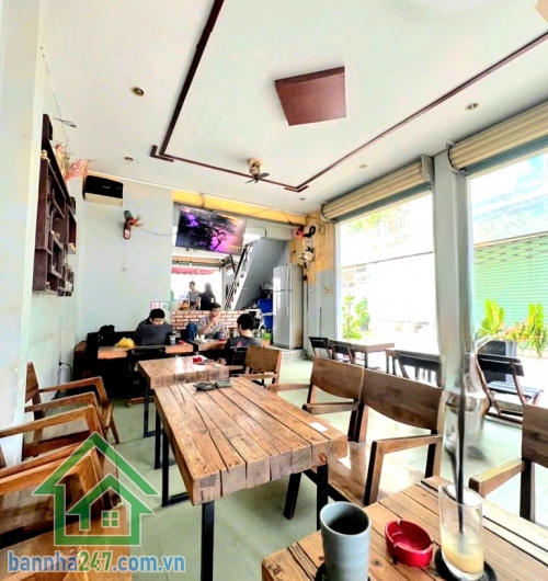 CHỈ 5,9 TỶ - CĂN GÓC 3 MẶT TIỀN KINH DOANH – GẦN NGHĨA PHÁT – P.7 TÂN BÌNH - DT: 65m² (4.5 x 14m) - DTSD: 110m² – 1 trệt 1 lầu, 2PN – 2WC.  Đường nhựa 6m, xe hơi  tránh thoải mái, thông ra các đường Nghĩa Phát....