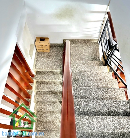 CHỈ 5,1 TỶ – ĐƯỜNG XE HƠI 5M – 2 TẦNG BTCT - (4 x 13) 2PN – 2WC – SÁT NGÃ TƯ BỐN XÃ – HÒA BÌNH  Ngay khu trung tâm Ngã Tư Bốn Xã – kết nối nhanh Lê Văn Quới, Hòa Bình.