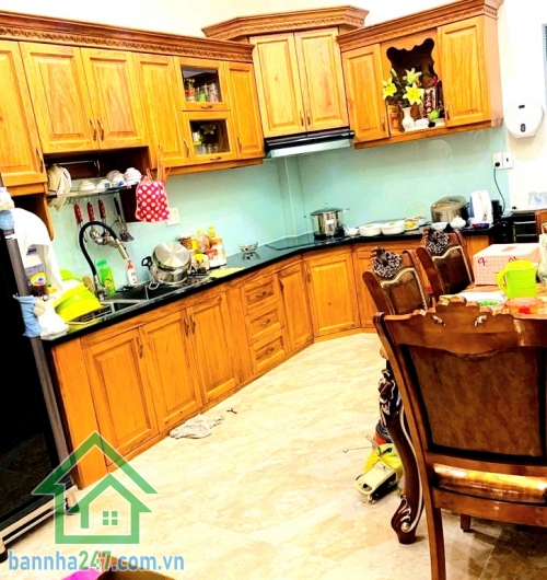CHỈ 19,95 TỶ (TL) – MẶT TIỀN VIP BÀU CÁT – ĐƯỜNG 12M CÓ LỀ – NHÀ 4 TẦNG – Ô TÔ NGỦ NHÀ - 4 PN - 5 WC Vị trí đắc địa: mặt tiền Bàu Cát 1, khu VIP Tân Bình Đường 12m có lề, kinh doanh đa ngành, ô tô đậu thoải mái