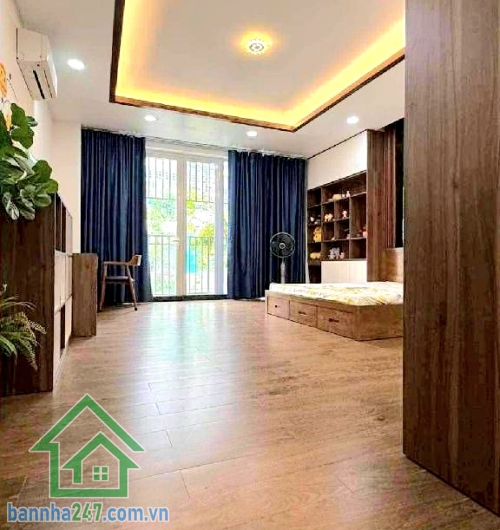 HẺM NHỰA 8M – XE HƠI NGỦ TRONG NHÀ – 6 TẦNG CÓ THANG MÁY - DT 92m² (5x19)m – NỘI THẤT CAO CẤP – 6PN – 6WC • Diện tích đất: 92m² (5 x 19m) – vuông vức • Kết cấu: Trệt + lửng + 3 lầu + sân thượng trước & sau • 6 phòng ngủ – 6 WC, thang máy hiện đại
