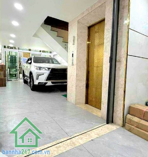 HẺM NHỰA 8M – XE HƠI NGỦ TRONG NHÀ – 6 TẦNG CÓ THANG MÁY - DT 92m² (5x19)m – NỘI THẤT CAO CẤP – 6PN – 6WC • Diện tích đất: 92m² (5 x 19m) – vuông vức • Kết cấu: Trệt + lửng + 3 lầu + sân thượng trước & sau • 6 phòng ngủ – 6 WC, thang máy hiện đại