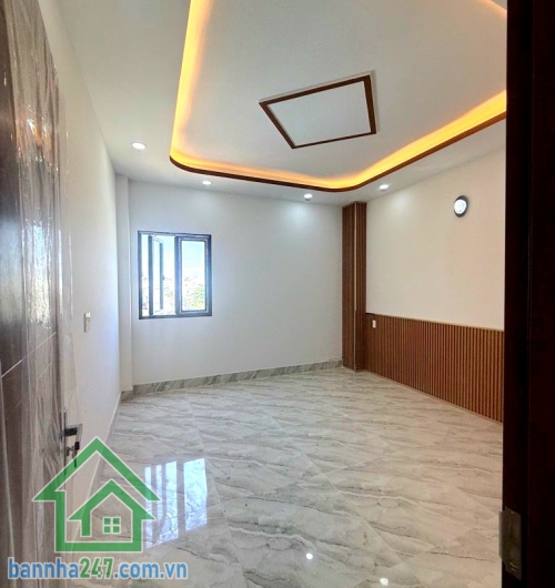 CHỈ 6,9 TỶ – HẺM NHỰA 6M – LÊ VĂN QUỚI – GẦN NGÃ TƯ BỐN XÃ - 56M² (4X14) - 4PN - 3WC DT: 56m² (4 x 14m) - 4 TẦNG BTCT - 4PN – 3WC - Phòng thờ riêng – 2 sân thượng 