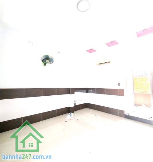 CHỈ 15,9 TỶ - MTKD – ĐƯỜNG 10M – GẦN BẢY HIỀN – SÁT TRƯỜNG CHINH - DT: 120m² (3,95/5,5 × 30m – nở hậu cực đẹp). DT: 120m² (3,95/5,5 × 30m – nở hậu cực đẹp)