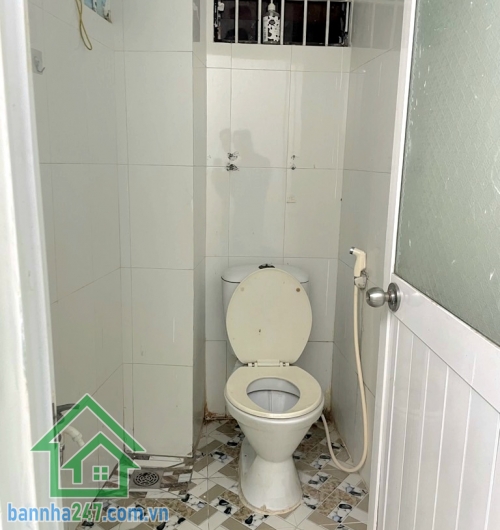 CHỈ 3,8 TỶ – NHÀ 4 TẦNG ĐẸP – NI SƯ HUỲNH LIÊN – P. BẢY HIỀN, TÂN BÌNH - DT: 21m² – 3PN, 3WC – MUA Ở NGAY, CHO THUÊ SINH LỜI * Kết cấu: 4 tầng (trệt + 3 lầu), gồm 3PN, 3WC, khách, bếp. 