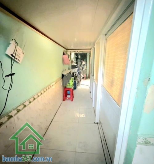 CHỈ 3,3 TỶ – CĂN HỘ MTKD BA VÂN – CC TÂN SƠN NHÌ – 2 TẦNG – SỔ RIÊNG - 2PN – 2WC DT: 45m² (4m x 11,5m)• Kết cấu: 2 TẦNG, 2PN – 2WC• Ở trên – kinh doanh tầng trệt