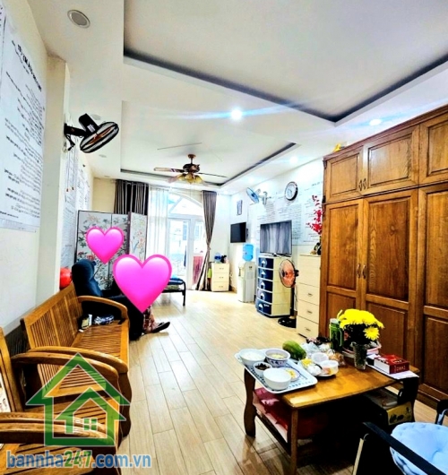 MTKD BÀU CÁT – KHU VIP CAO TẦNG - DT: 72M² (4X18) – 4 TẦNG BTCT – 5PN – 5WC - SẴN DÒNG TIỀN 25TR/THÁNG ✔ Mặt tiền khu Bàu Cát, trục kinh doanh sầm uất ✔ Khu cao tầng – phân lô đồng bộ, đẹp bậc nhất Tân Bình ✔ Xung quanh khách sạn, nhà hàng, dịch vụ hoạt đ