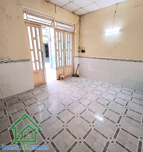 CHỈ 5 TỶ – KHU VIP TÂN BÌNH – NGHĨA PHÁT – 54M² (4.5 x 19) – 2 TẦNG – 4PN – 2WC – CHIA 2 CĂN Kết cấu: 1 trệt 1 lầu, gồm 4PN – 2WC, nhà chia 2 căn (1 căn trống, 1 căn cho thuê)