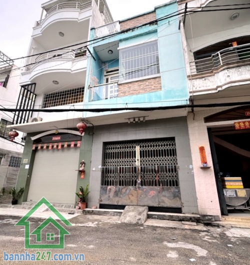 CHỈ 6,8 TỶ – MTKD NHỰA 8M – NHÀ 2 TẦNG NGAY HUỲNH THIÊN LỘC – DT: 40M² (4 X 10)M Vị trí cực đẹp: Ngay giao lộ Tân Hóa – Huỳnh Thiện Lộc – Thoại Ngọc Hầu, gần Bàu Cát Tân Bình. Đường nhựa 8m thông, tiện di chuyển Âu Cơ Lạc Long Quân, Đầm Sen Quận 11. 