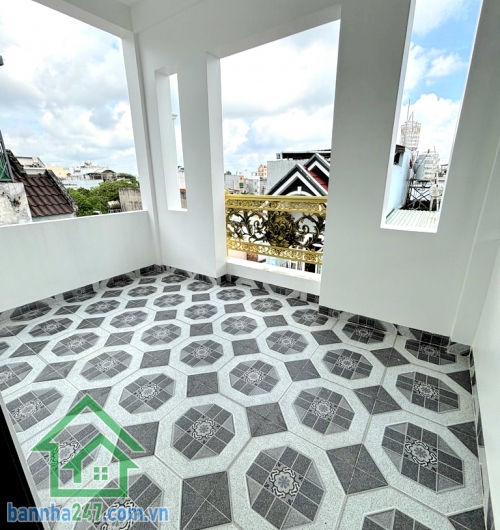 CHỈ 6,6 TỶ – NHÀ MỚI 4 TẦNG – NGAY NGÃ TƯ BỐN XÃ – GIÁP TÂN PHÚ- HẺM XE HƠI 4,5M – XÁCH VALI VÀO Ở NGAY - 4PN - 3WC Diện tích: 48m² (4m x 12m) 