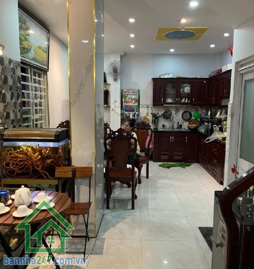 CHỈ 6.3 TỶ - NHÀ 4 TẦNG - HẺM XE TẢI - BÌNH TRỊ ĐÔNG - 4PN, 4WC - SỔ HOÀN CÔNG ĐỦ.