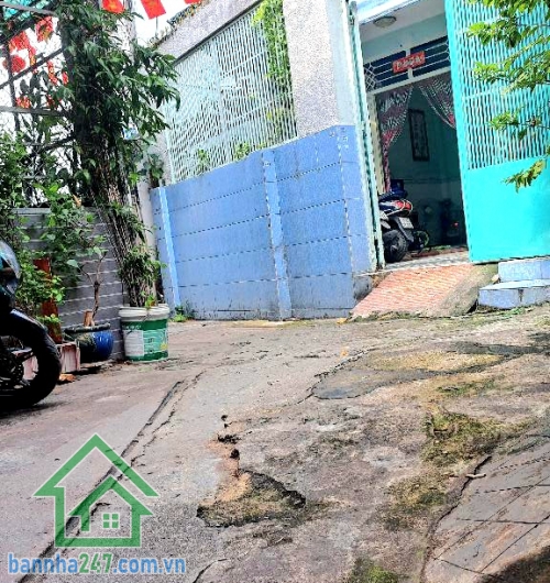 CHỈ 5,7 TỶ – HẺM 3 GÁC CỘNG HÒA – 61M² (7.4 x 8.5)m – 2 TẦNG BTCT – 2PN – 2WC – SÁT NHÀ GA T3 – TÂN SƠN NHẤT. Chỉ 22m ra mặt tiền Cộng Hòa, trung tâm giao thương mại