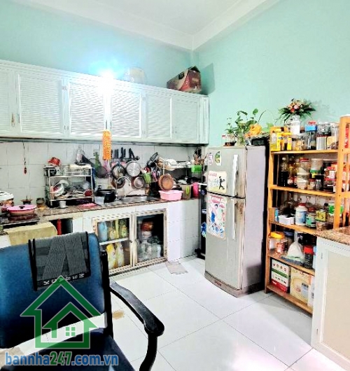 CHỈ 5,7 TỶ – HẺM 3 GÁC CỘNG HÒA – 61M² (7.4 x 8.5)m – 2 TẦNG BTCT – 2PN – 2WC – SÁT NHÀ GA T3 – TÂN SƠN NHẤT. Chỉ 22m ra mặt tiền Cộng Hòa, trung tâm giao thương mại