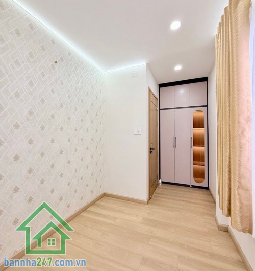 CHỈ 5,99 TỶ – HẺM XE HƠI HUỲNH VĂN BÁNH, PHÚ NHUẬN – FULL NỘI THẤT ĐẸP LUNG LINH - 3PN – 3WC 