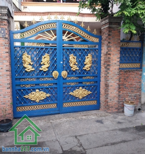 HẺM XE TẢI 6M – TRƯƠNG PHƯỚC PHAN – LÊ VĂN QUỚI – NGAY NGÃ TƯ 4 XÃ DT: 5 x 22 = 110m² – Nhà 1 trệt 1 lầu, cũ, tiện xây mới. Thích hợp xây căn hộ dịch vụ, biệt thự...