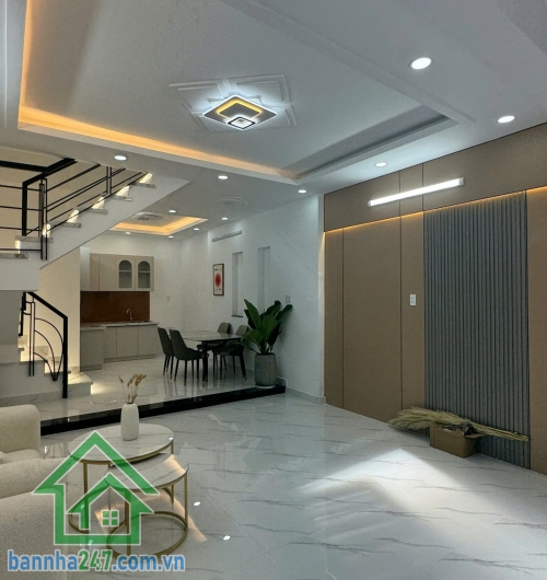 CHỈ 5,1 TỶ – NHÀ 2 TẦNG – HẺM XE HƠI 5M – Ô TÔ NGỦ TRONG NHÀ – BÌNH TÂN.