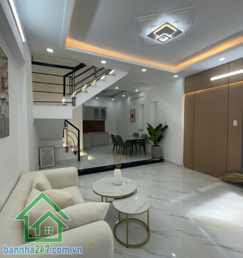 CHỈ 5,1 TỶ – NHÀ 2 TẦNG – HẺM XE HƠI 5M – Ô TÔ NGỦ TRONG NHÀ – BÌNH TÂN.