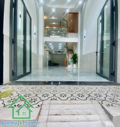 BÁN NHÀ PHỐ CAO CẤP – LÊ VĂN QUỚI, BÌNH TÂN – 5 TẦNG – 4PN 5WC – ĐƯỜNG XE HƠI – GIÁ CHỈ 6.3 TỶ * Vị trí: Trung tâm Bình Tân, hẻm 413 Lê Văn Quới, ngay giáp Tân Bình. 