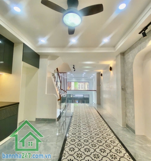 BÁN NHÀ PHỐ CAO CẤP – LÊ VĂN QUỚI, BÌNH TÂN – 5 TẦNG – 4PN 5WC – ĐƯỜNG XE HƠI – GIÁ CHỈ 6.3 TỶ * Vị trí: Trung tâm Bình Tân, hẻm 413 Lê Văn Quới, ngay giáp Tân Bình. 