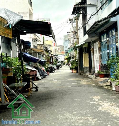 CHỈ 4.55 TỶ (THƯƠNG LƯỢNG) – NHÀ 2 TẦNG BTCT – MẶT TIỀN KINH DOANH ĐƯỜNG NHỰA 5M – GẦN GÒ XOÀI, BÌNH HƯNG HÒA A, Q. BÌNH TÂN Diện tích: 4 x 10m (40m²) Kết cấu: Trệt + 1 lầu đúc thật, gồm 2 phòng ngủ – 2 WC  Đường trước nhà: Nhựa rộng 5m, thông thoáng – x
