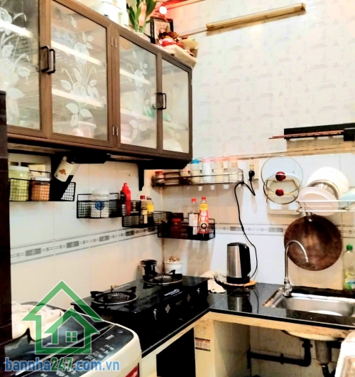 CHỈ 2,1 TỶ – GẦN MT NGUYỄN SƠN - TRUNG TÂM TÂN PHÚ – 2 TẦNG – 2PN - 2WC Vị trí gần mặt tiền Nguyễn Sơn – trung tâm Tân Phú Khu dân cư an ninh, yên tĩnh