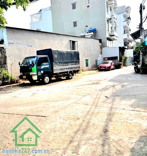 CHỈ 5,2 TỶ – GÓC 2 MẶT TIỀN KINH DOANH – XE TẢI THÔNG – Ở + BUÔN BÁN ĐỈNH - 3PN – 2WC Diện tích: 4 × 14.5m – vuông vức Kết cấu: 1 trệt 1 lầu – xây kiên cố - Mob 0933144037