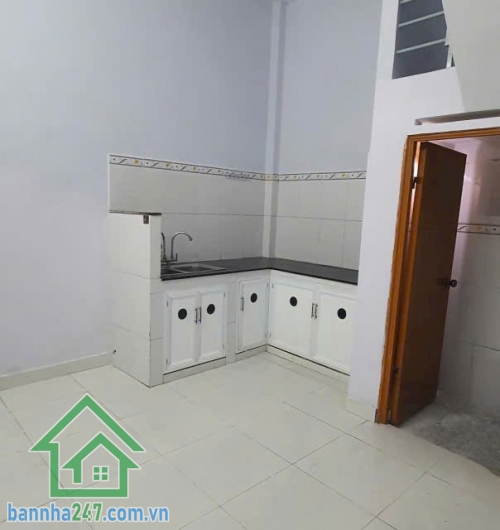 VỊ TRÍ VÀNG SÁT CHỢ LÊ VĂN QUỚI - NHÀ ĐẸP VÀO Ở NGAY - GIÁ CHỈ 3,95 TỶ!